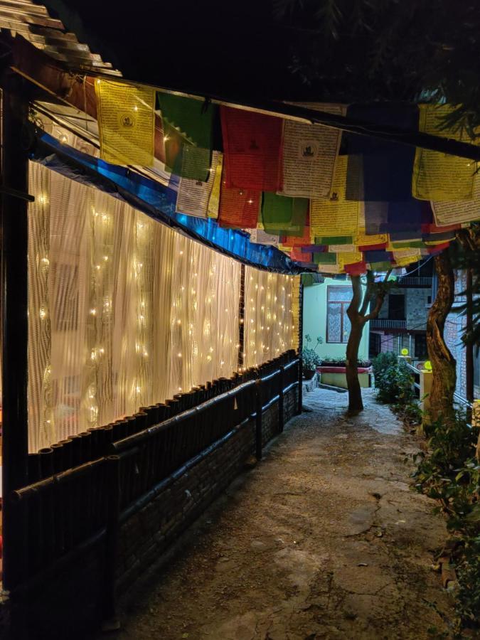Moustache Mcleodganj Hostel McLeod Ganj Exterior photo